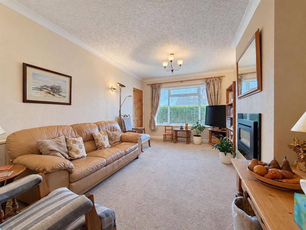 Property photo 2 of 24 E84315E1-E84F-4535-9A72-F4Efacda829d.Png