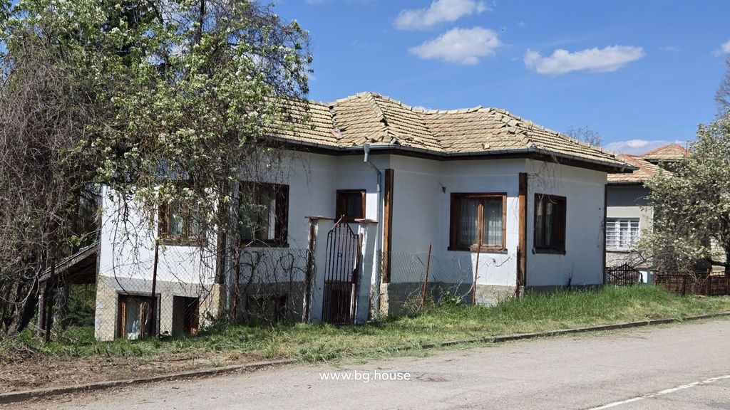 Property photo 1 of 53 White House With Tiled Roof And Wooden Windows In Village Dolets