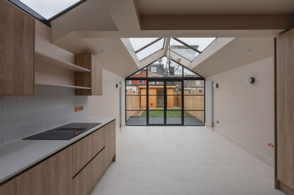 Property photo 1 of 53