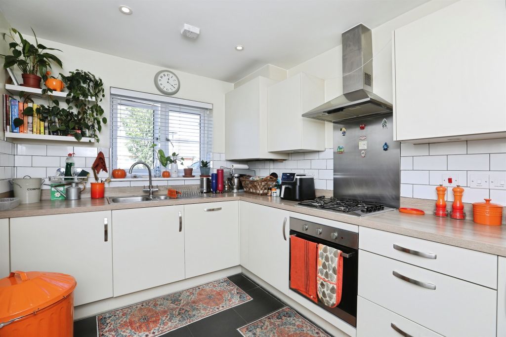 Property photo 3 of 14