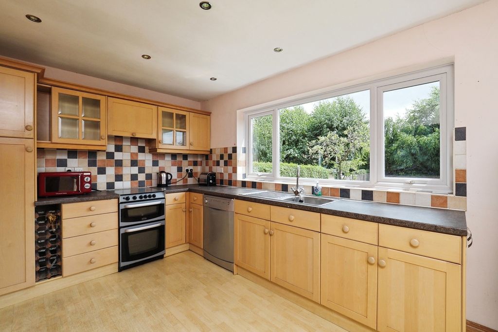 Property photo 2 of 26 Pbox-Img.Jpg