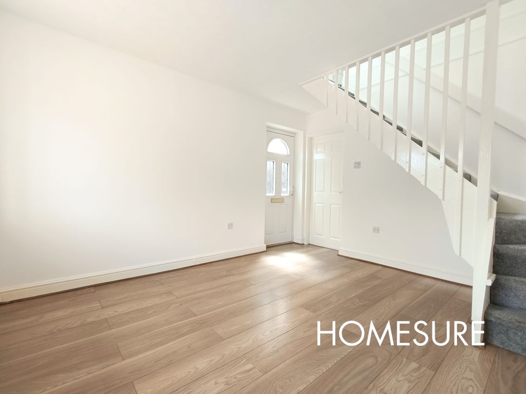 Property photo 3 of 11 Picture No. 17