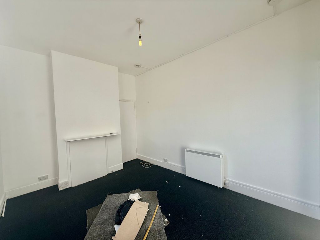 Property photo 2 of 5 Image