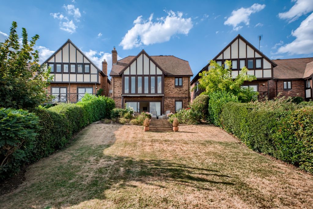 Property photo 1 of 24 Xh2A7633-Hdr(3)