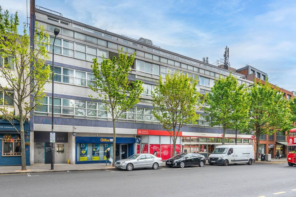 Property photo 2 of 11