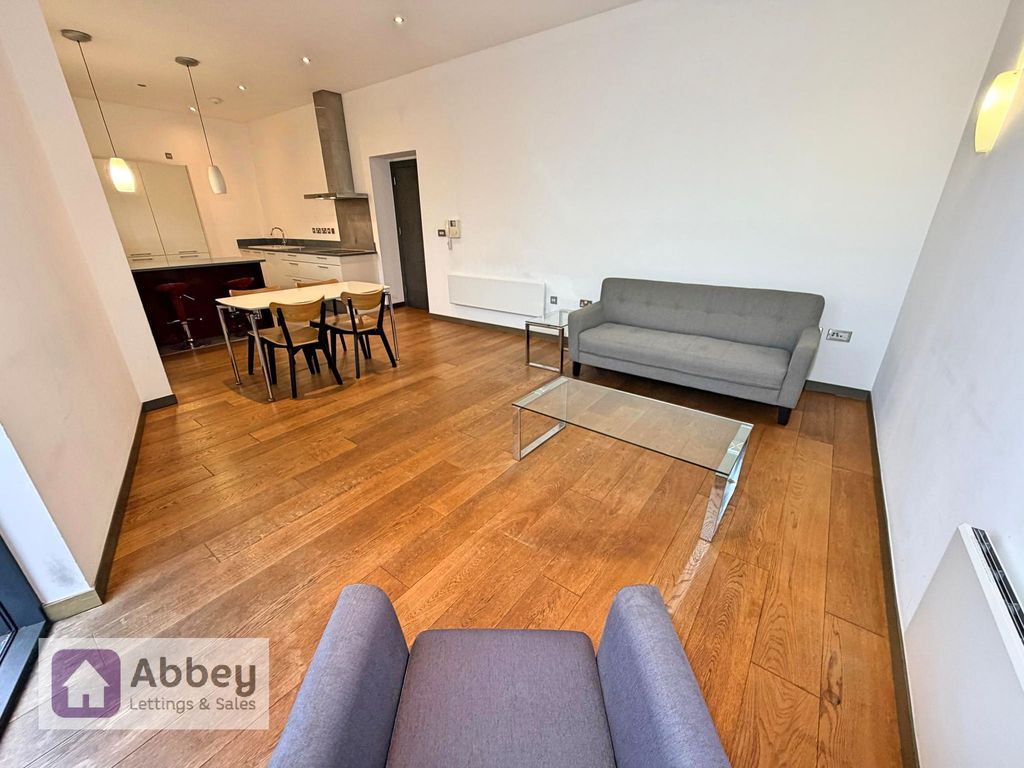 Property photo 2 of 18 Living Area