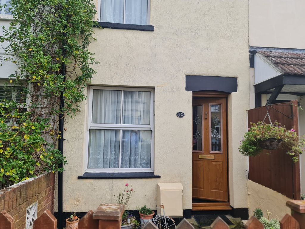Property photo 1 of 8