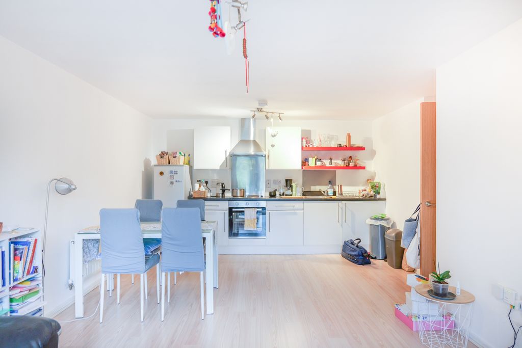 Property photo 3 of 20