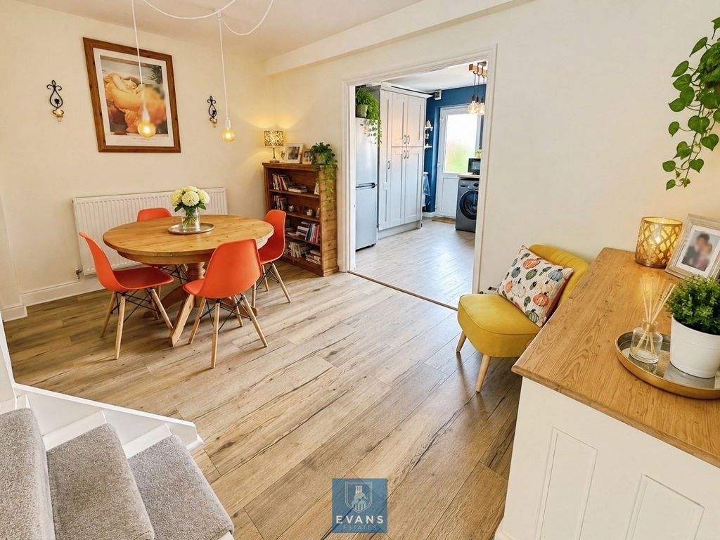 Property photo 2 of 13 Dining Room