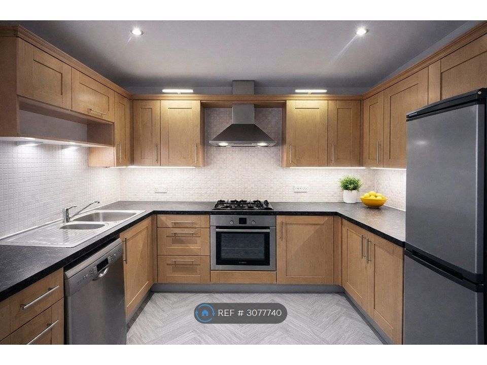 Property photo 1 of 12 Kitchen