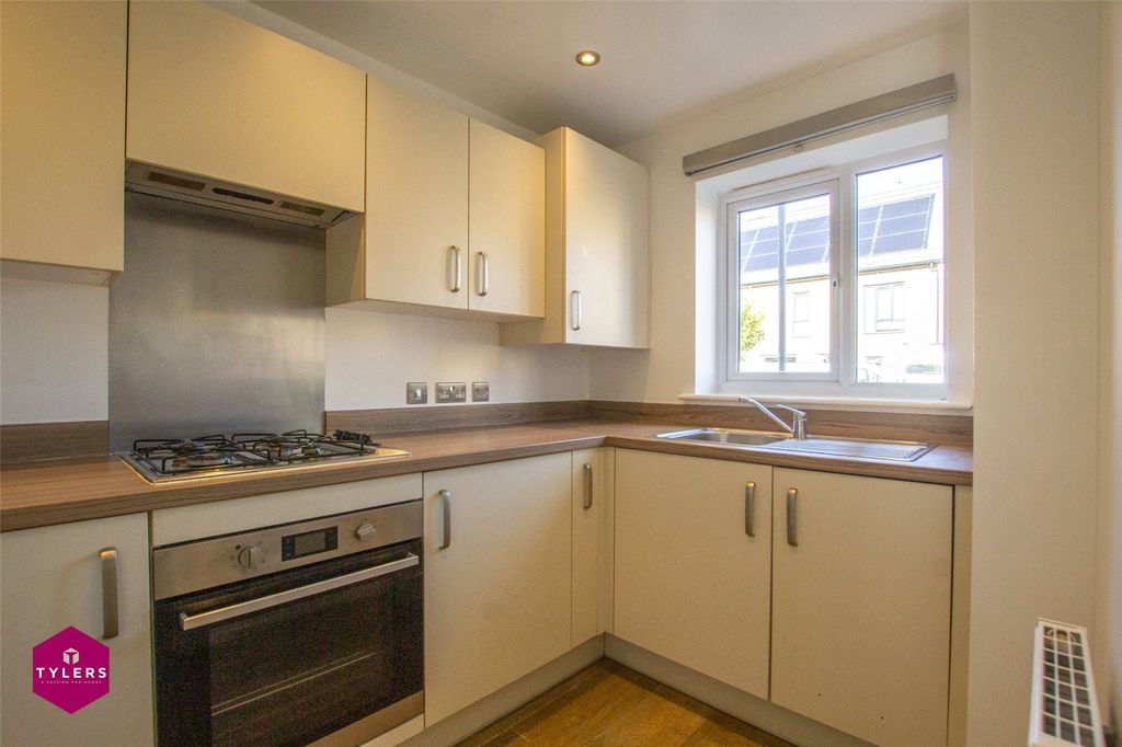 Property photo 2 of 10 Picture No. 29