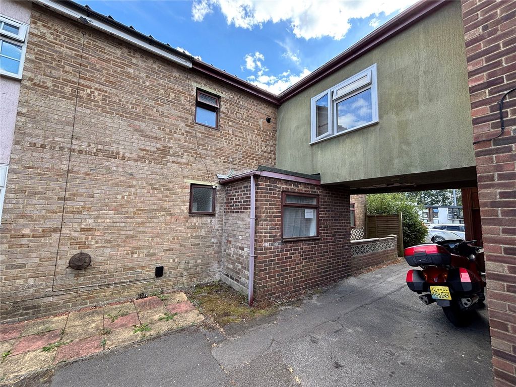 Property photo 1 of 11 Picture No. 12