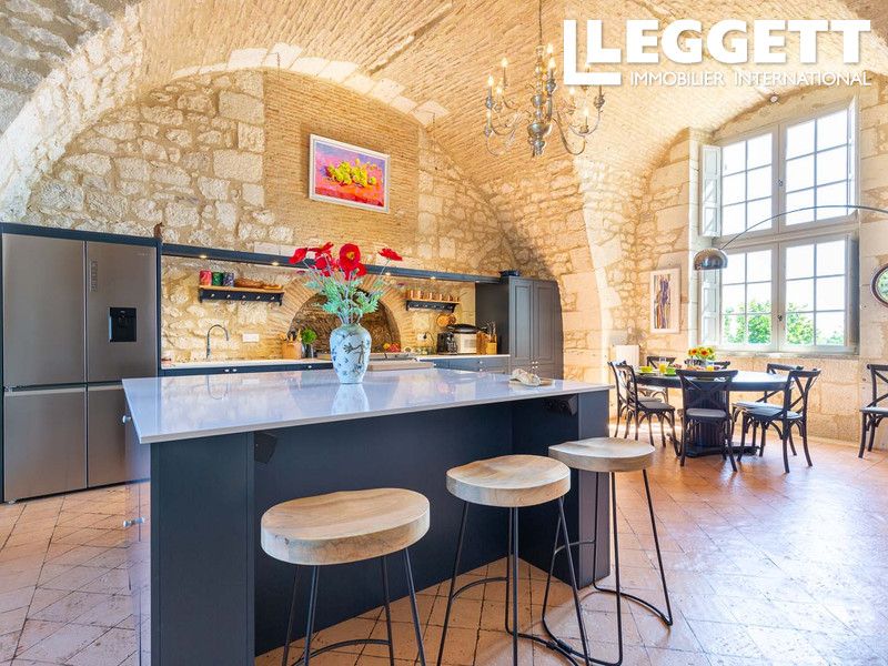 Property photo 3 of 10