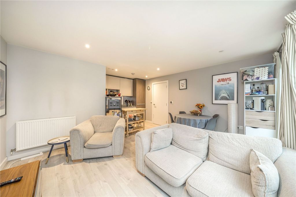 Property photo 2 of 6 Picture No. 08