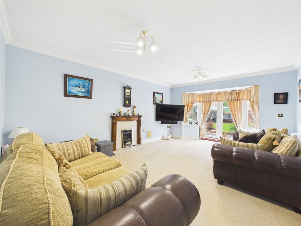 Property photo 2 of 25 Picture No. 18