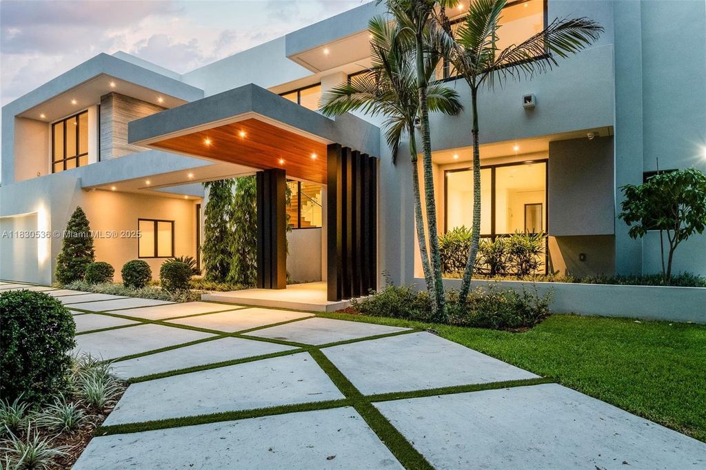 Property photo 2 of 14 <Alttext/>