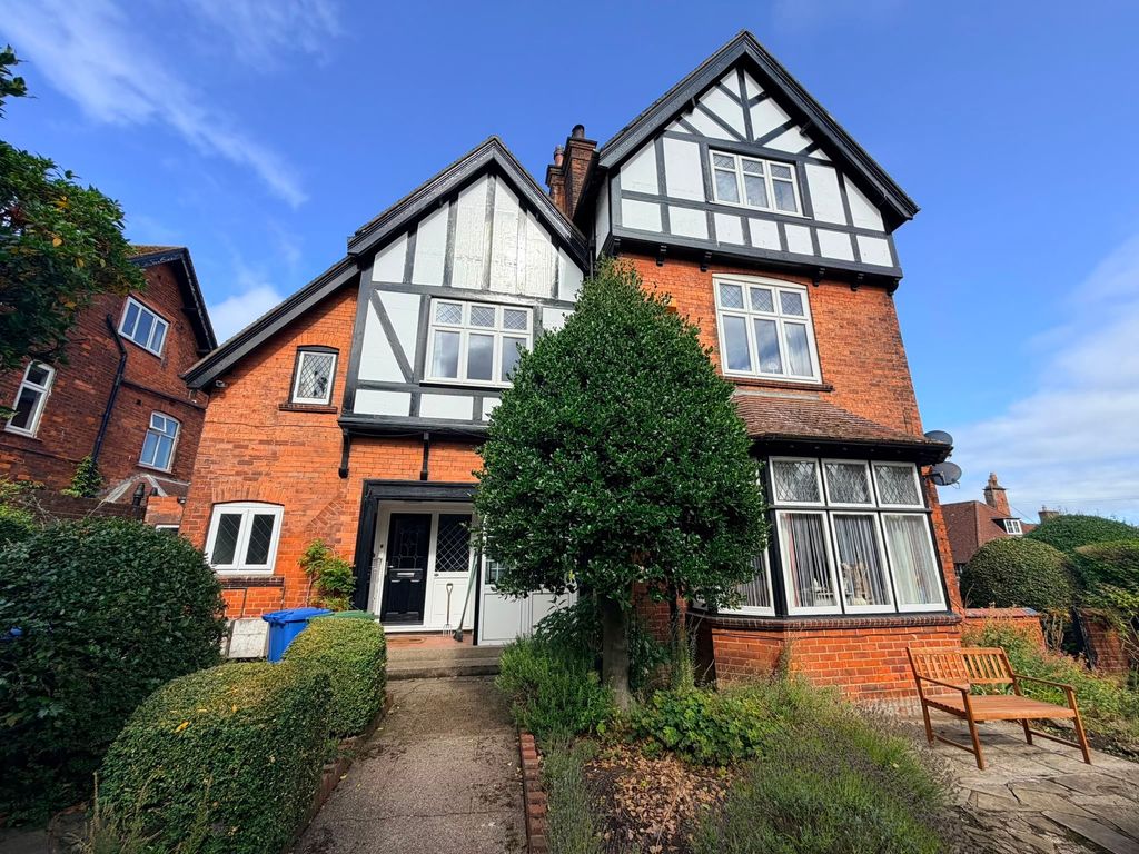 Property photo 1 of 12