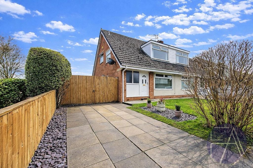 Property photo 1 of 18 4889641