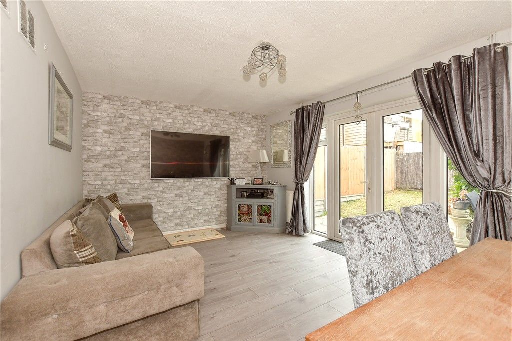 Property photo 2 of 9 Lounge/Diner