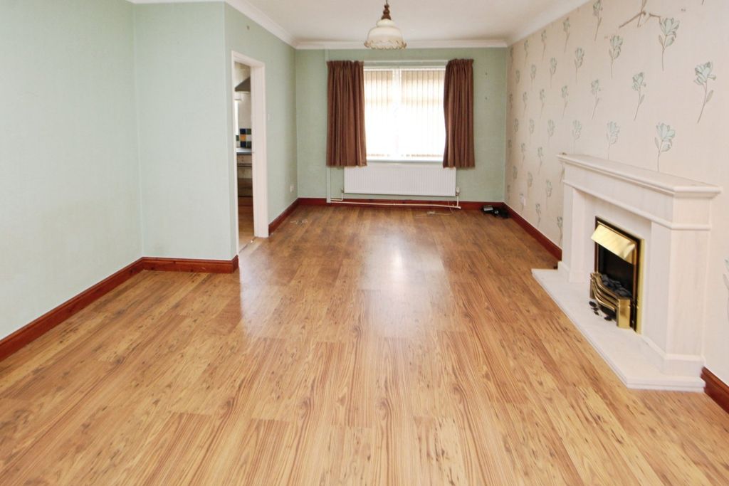 Property photo 2 of 9 Picture No. 07