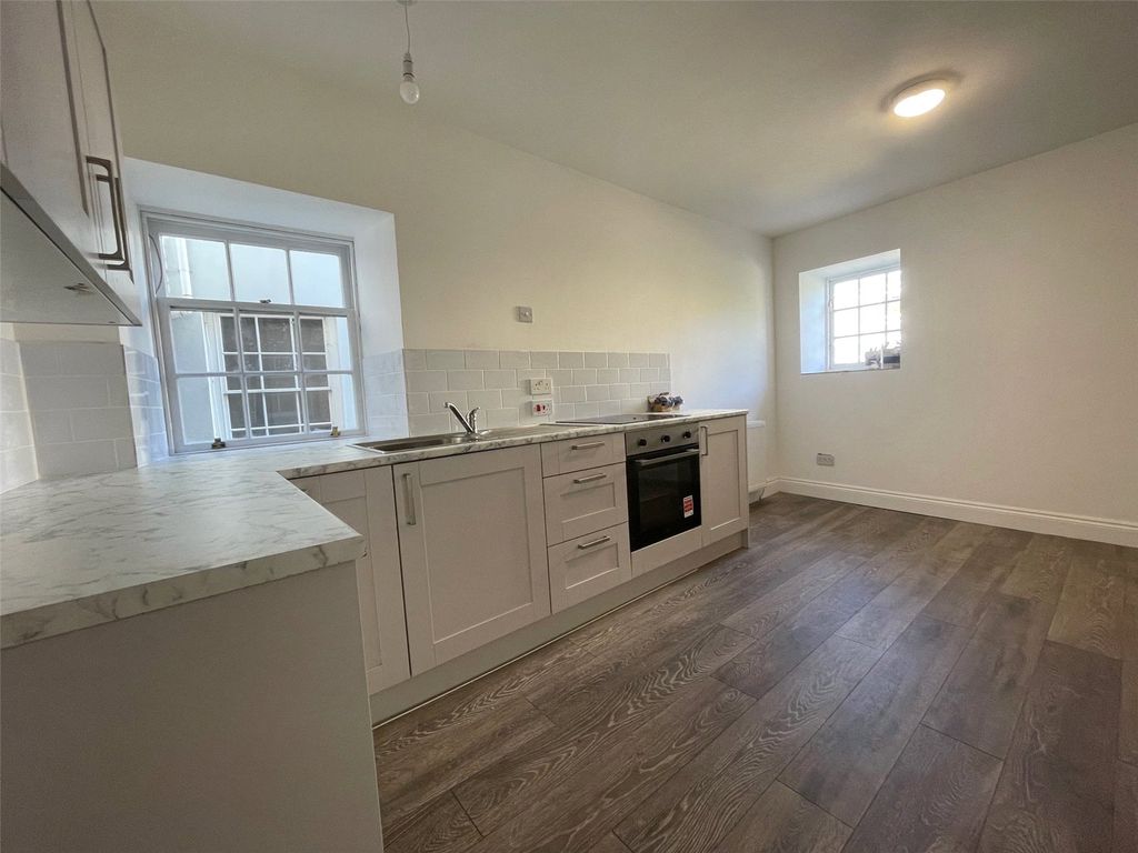 Property photo 3 of 20 Picture No. 33