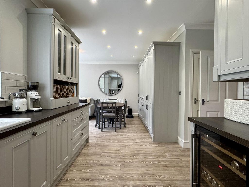 Property photo 3 of 44 Kitchen Breakfast Room
