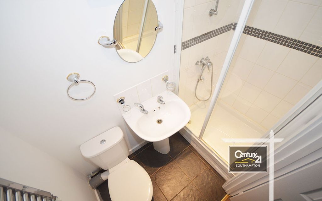 Property photo 3 of 3