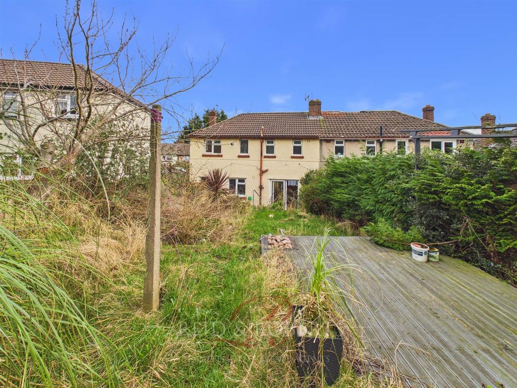 Property photo 2 of 19 Cam04884G0-Pr0124-Still019.Jpg