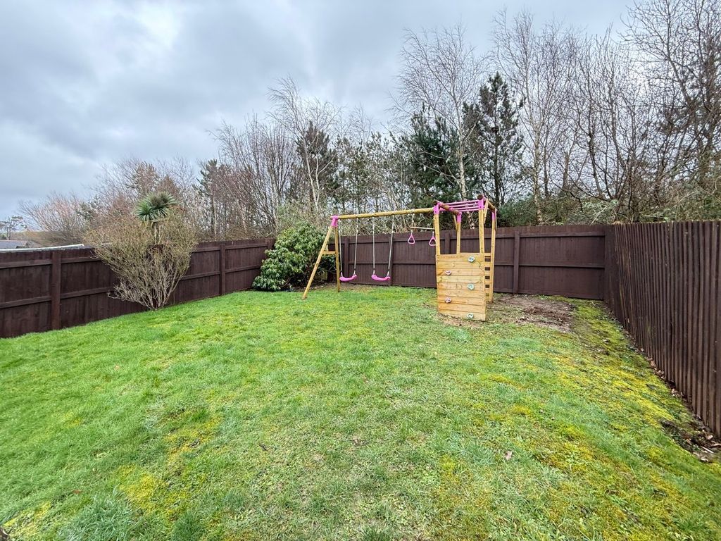 Property photo 3 of 30