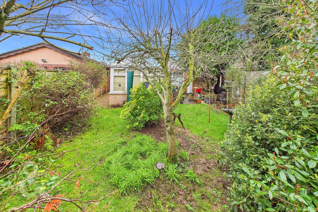 Property photo 2 of 21