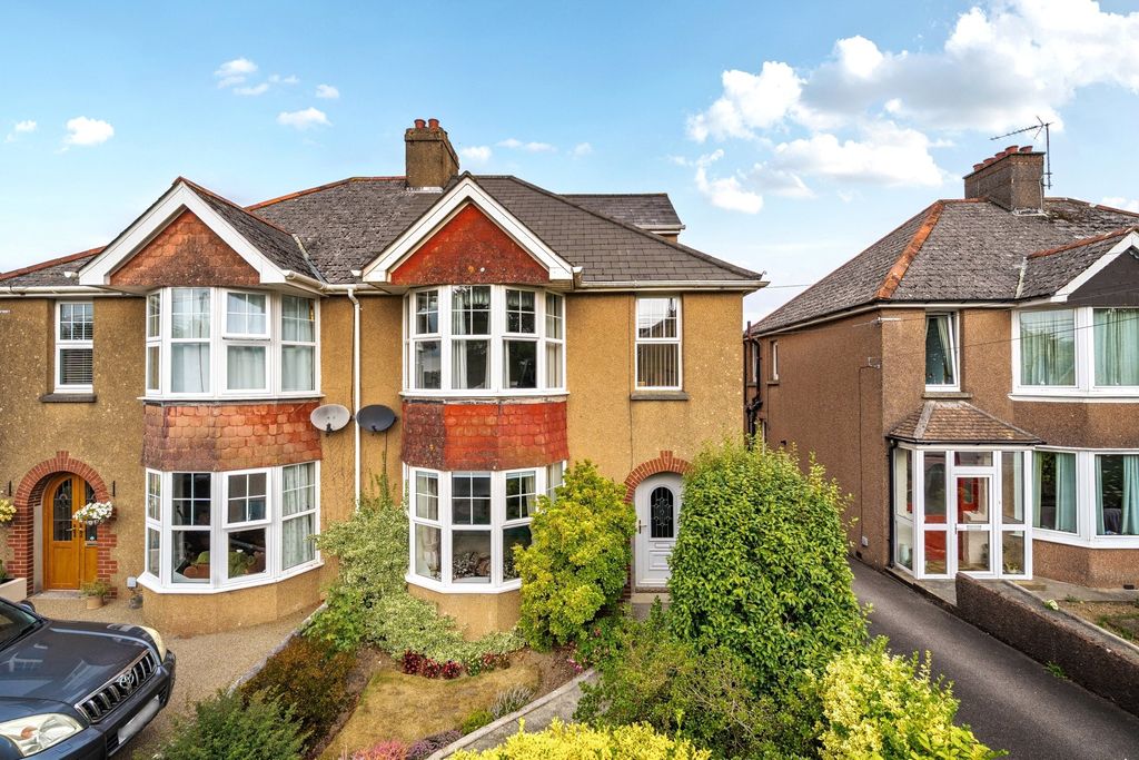 Property photo 1 of 15 1 - Picture No. 01