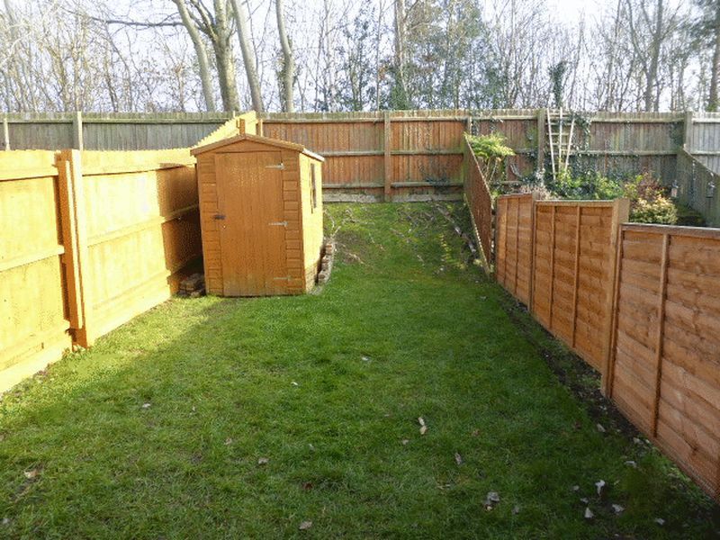 Property photo 3 of 7 Garden