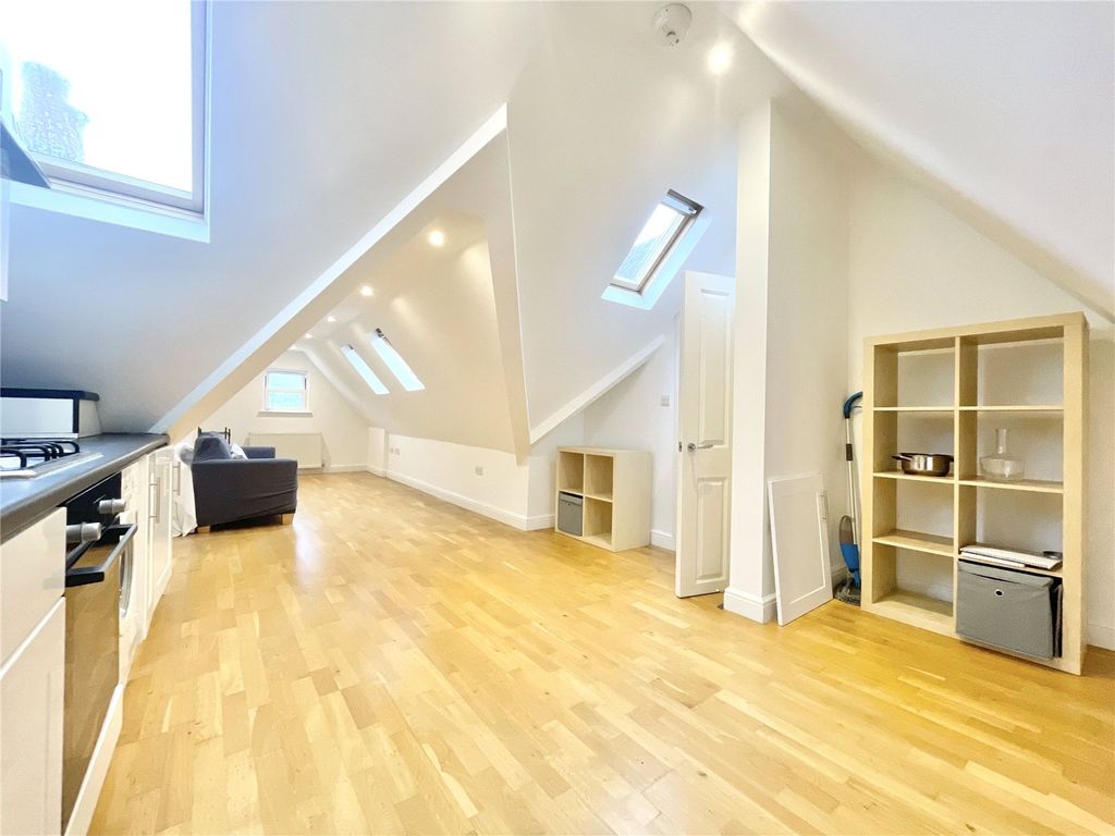 Property photo 1 of 10 Picture No. 10