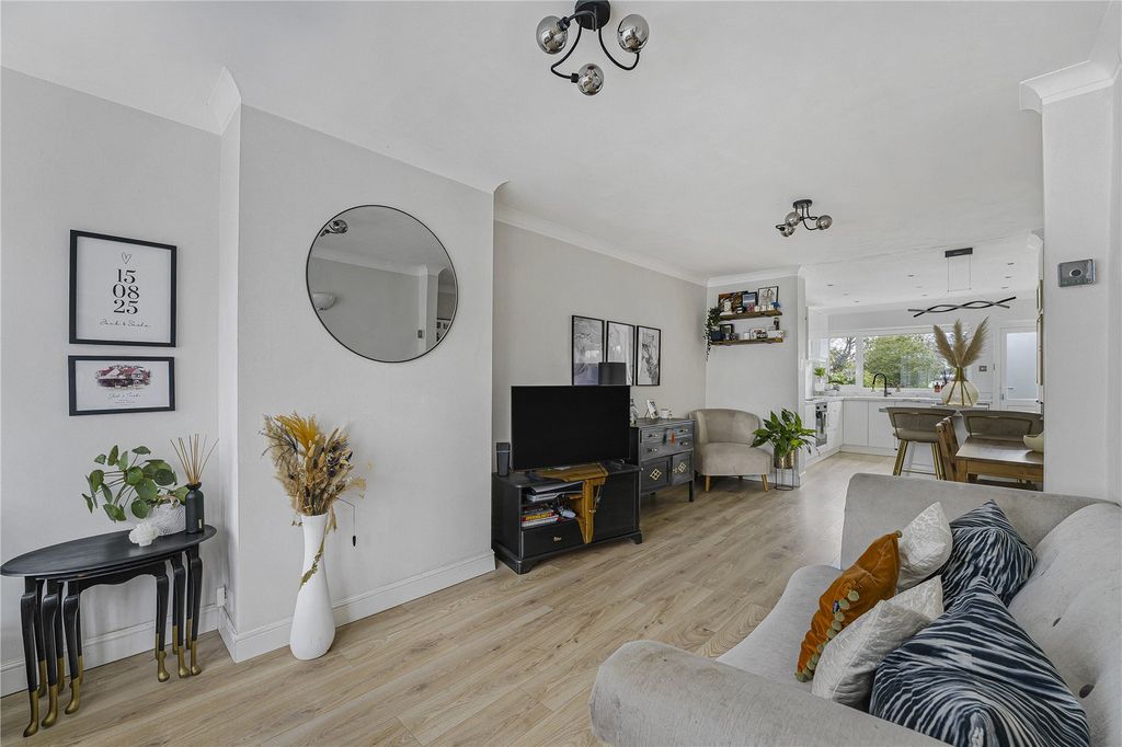 Property photo 2 of 31 Picture No. 02