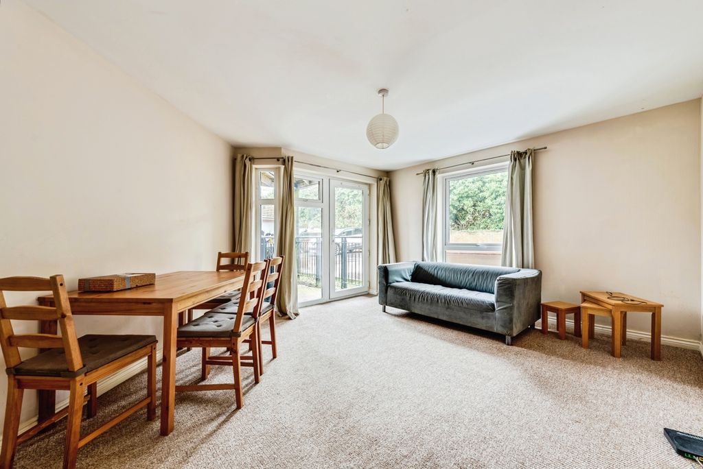 Property photo 3 of 17 Pbox-Img.Jpg