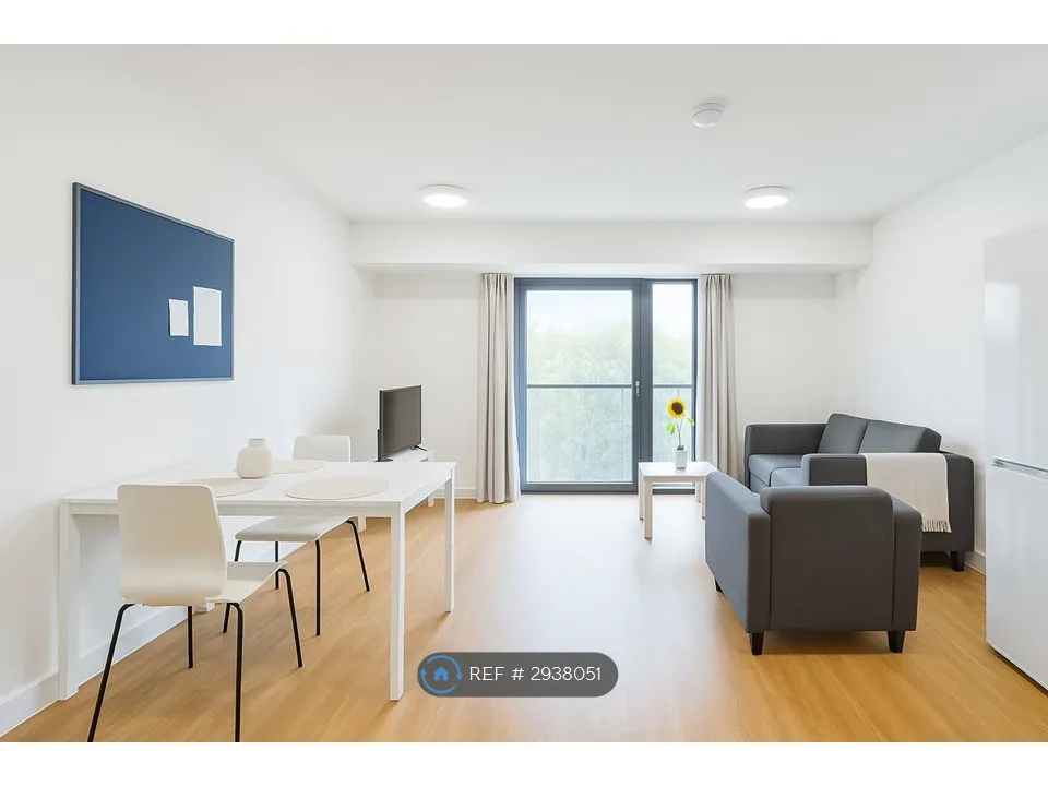 Apartment in Liverpool - View 3