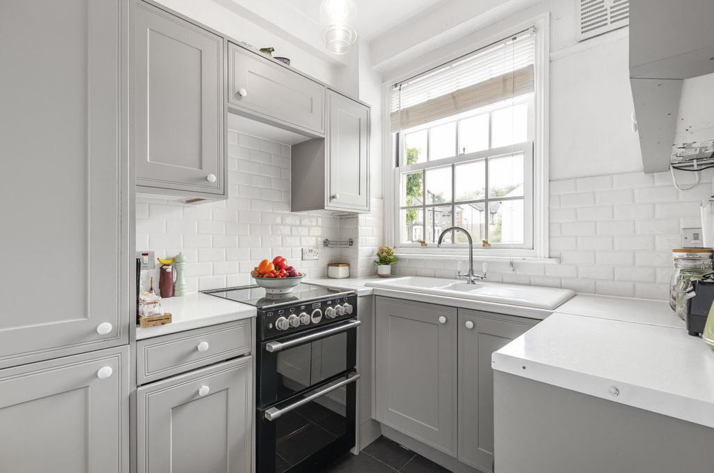 Property photo 3 of 21 Picture No. 06