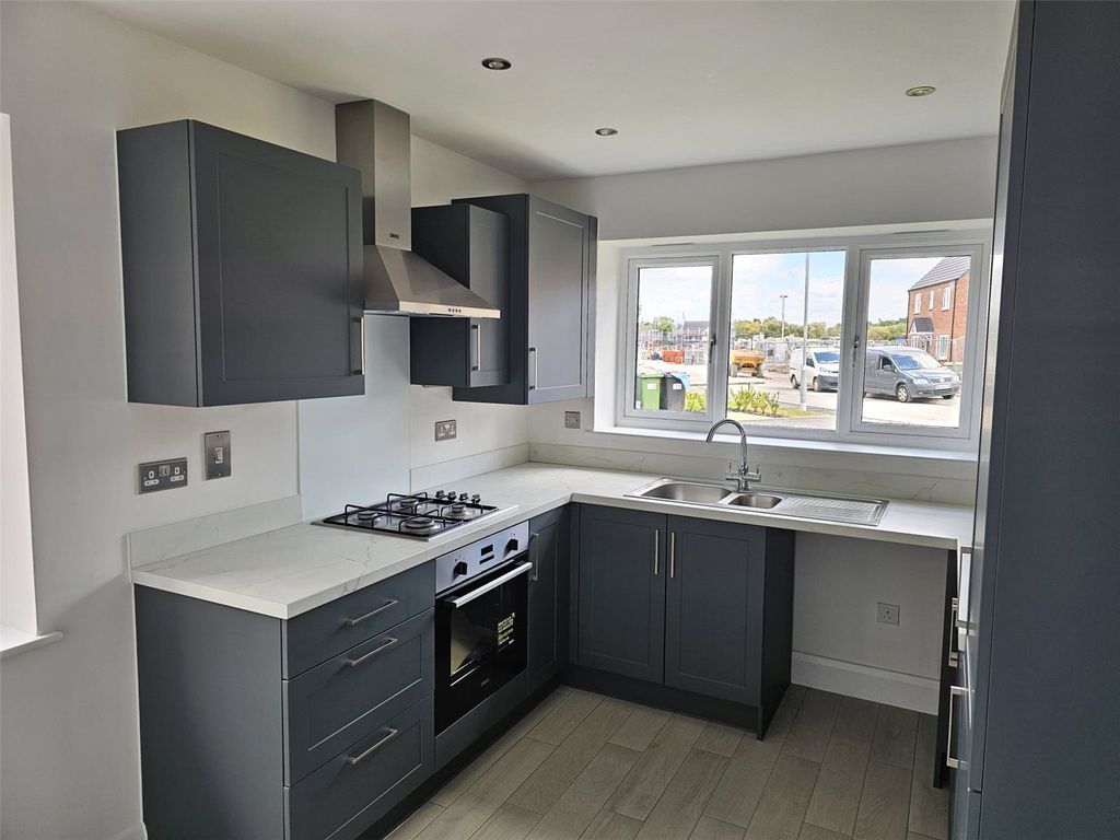Property photo 2 of 10 Picture No. 06