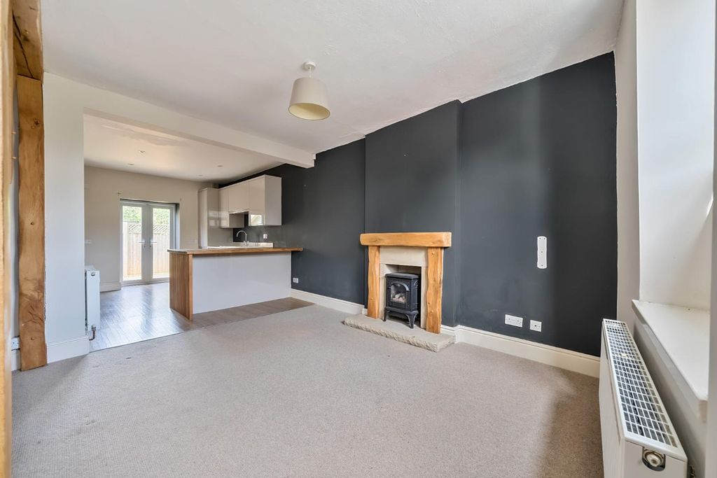 Property photo 2 of 12 Lounge/ Kitchen