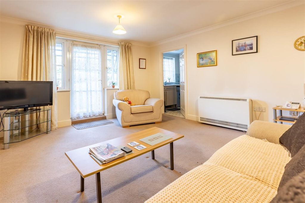 Property photo 2 of 13 7 St Gregories H (2).Jpg