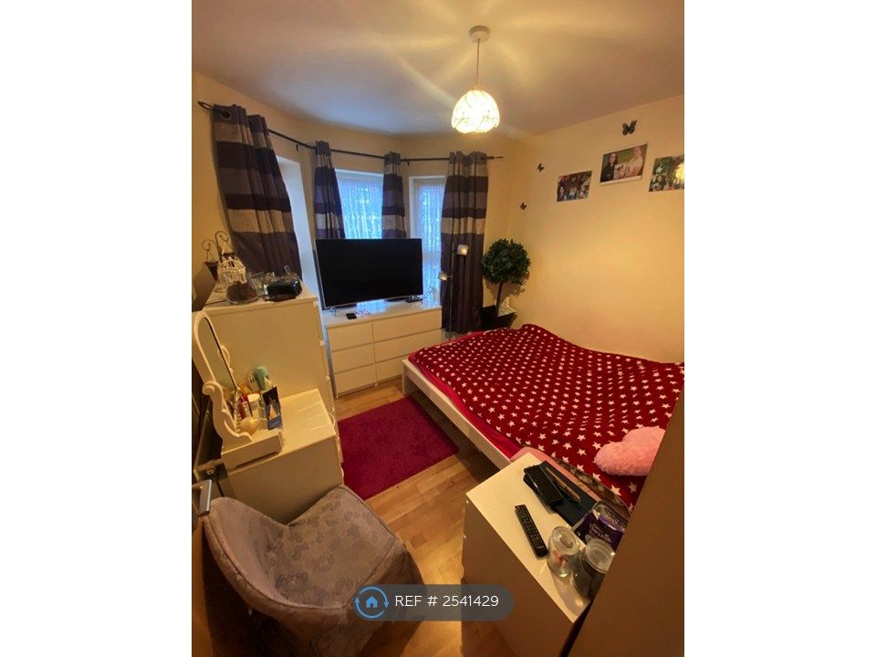 Property photo 1 of 4