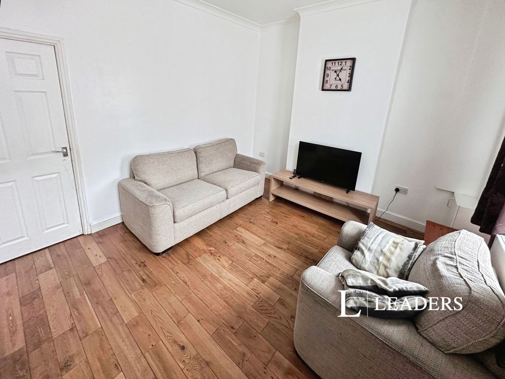 Property photo 1 of 11 Pbox-Img.Jpg