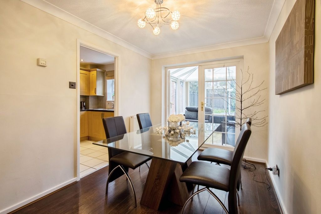 Property photo 3 of 17 Photo