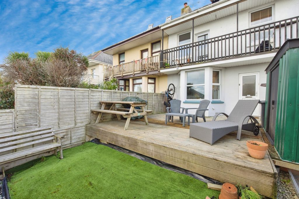 Property photo 1 of 17 Photo