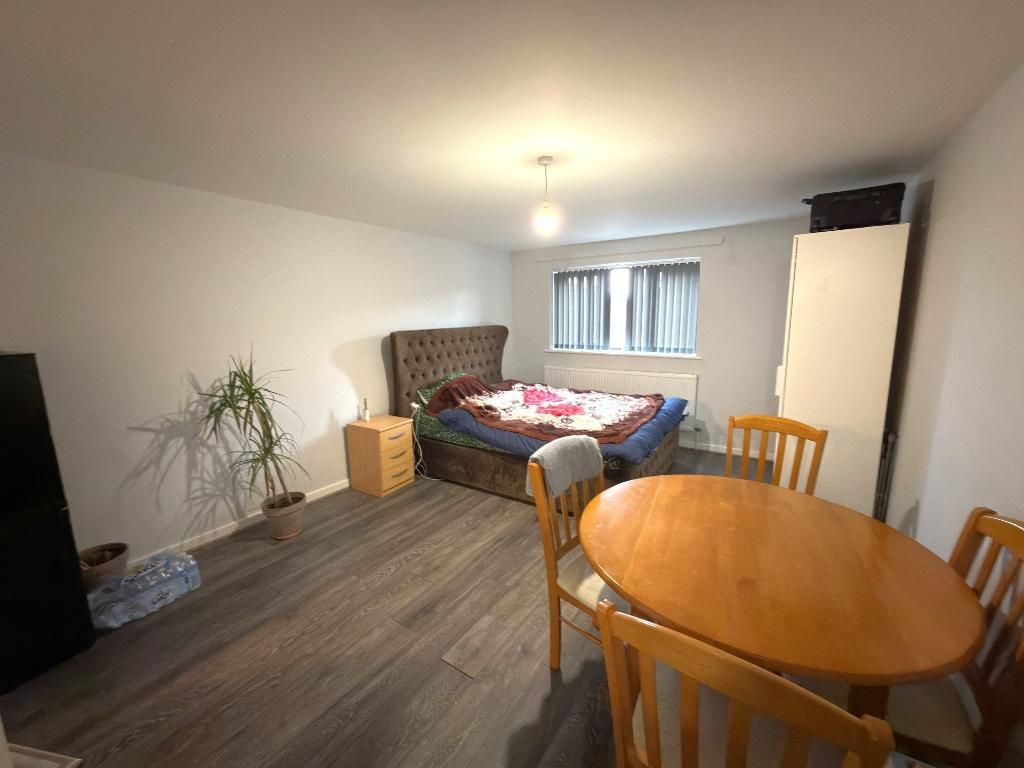 Property photo 2 of 5 Photo 2