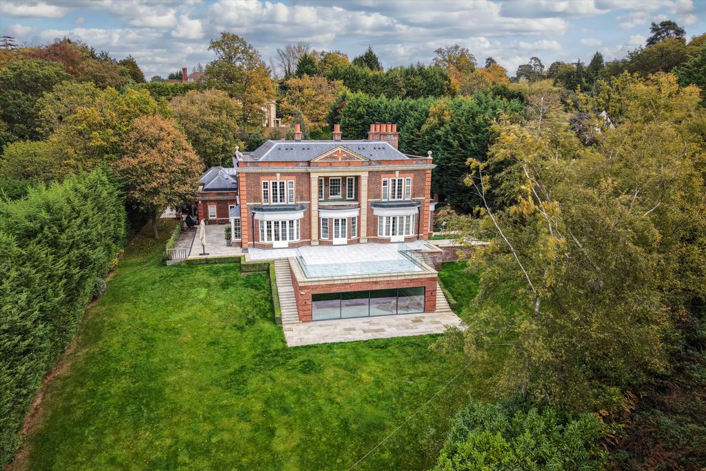 Additional image 14 of 8 bed detached house for saleLinden Road, St George's Hill, Weybridge, Surrey KT13