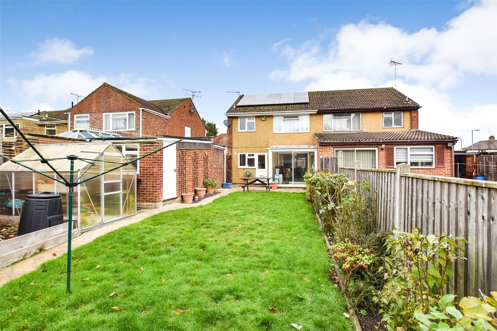 Property photo 2 of 12 Picture No. 11