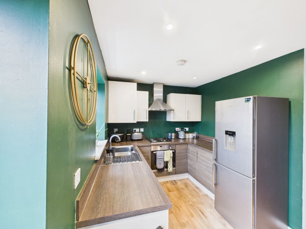 Property photo 2 of 13 4814026