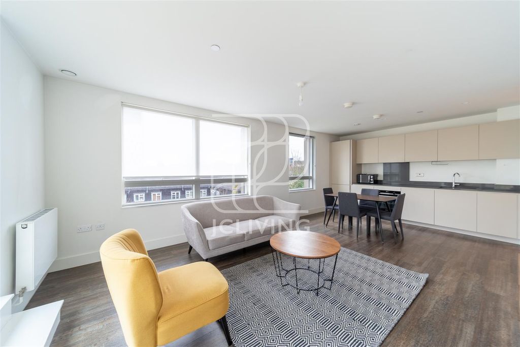 Property photo 3 of 19 Dsc06152-Hdr.Jpg