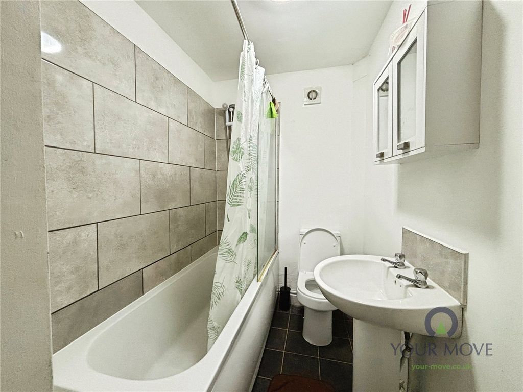 Property photo 3 of 7 Picture No. 06